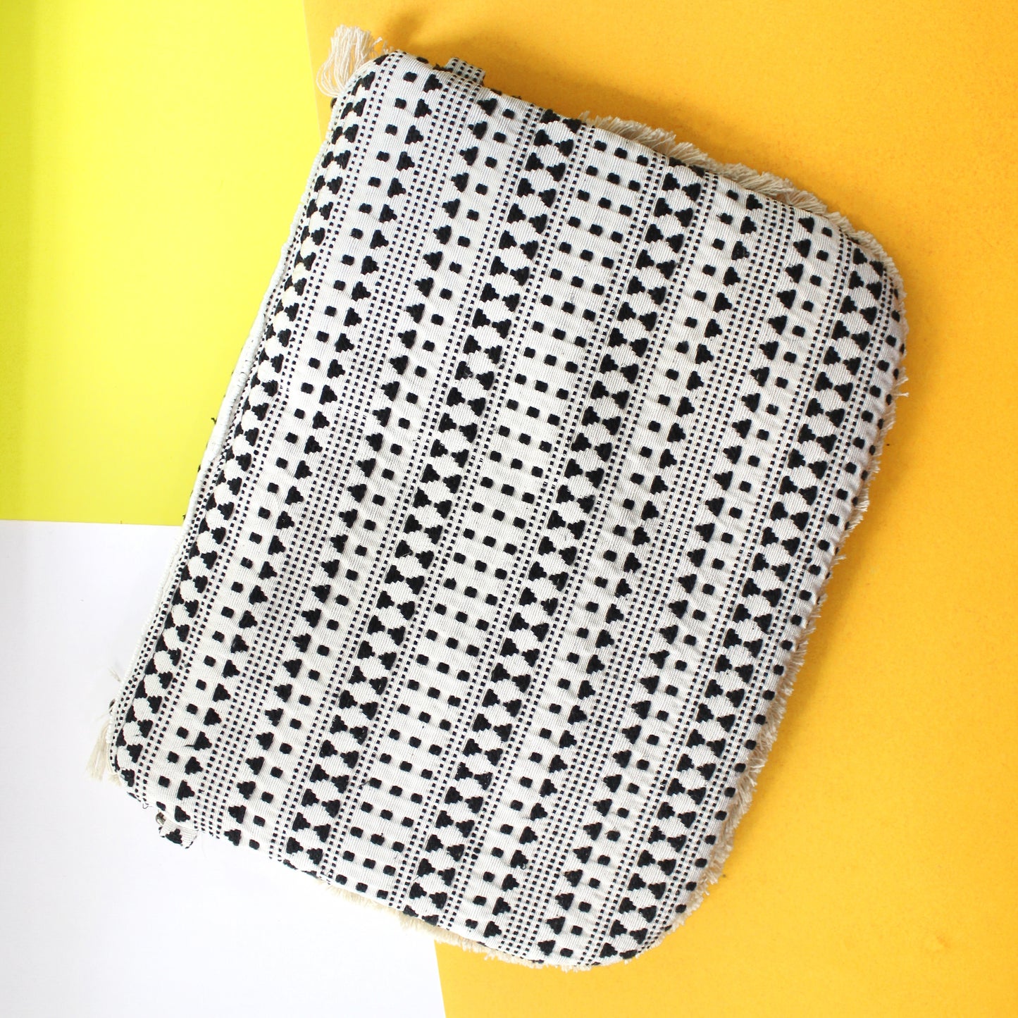 Hellas Black & White Jacquard Bag
