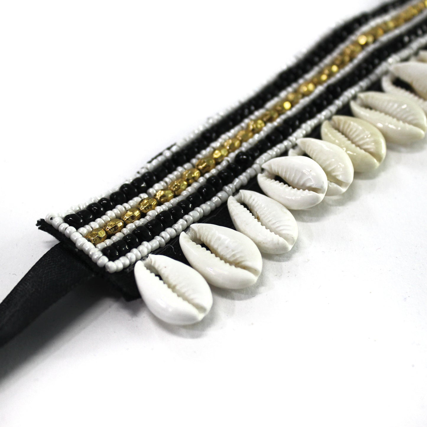 Black Shell Choker