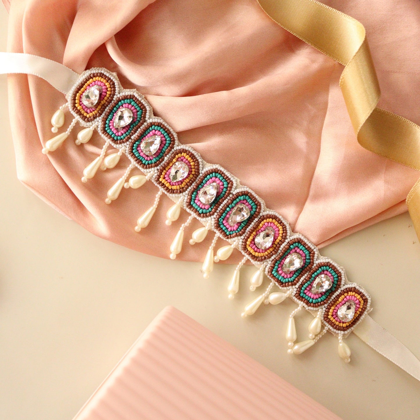 Raine Choker