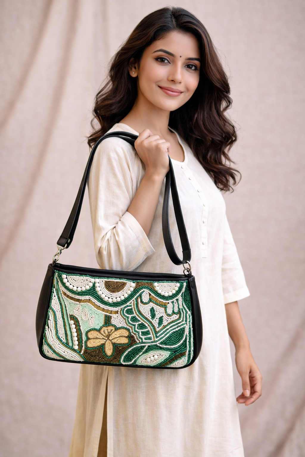 Cedar Story Shoulder Sling