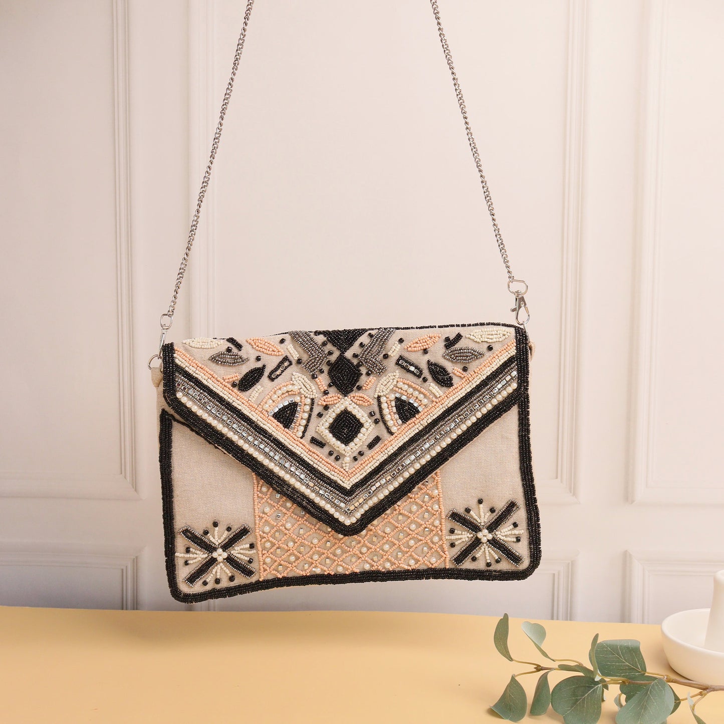 Ivy Lane Clutch