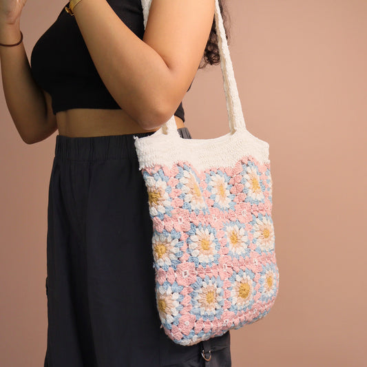 Bloomy Crochet Bag