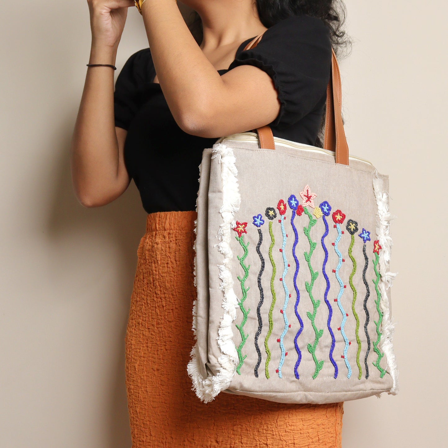 Roots Urban Chic Tote