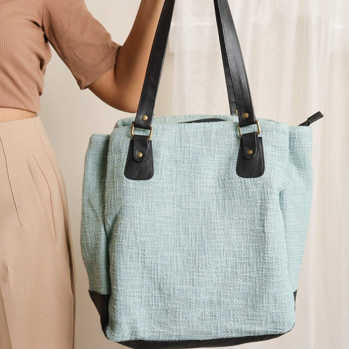 Cyan Three Pocket Jute Journey Tote