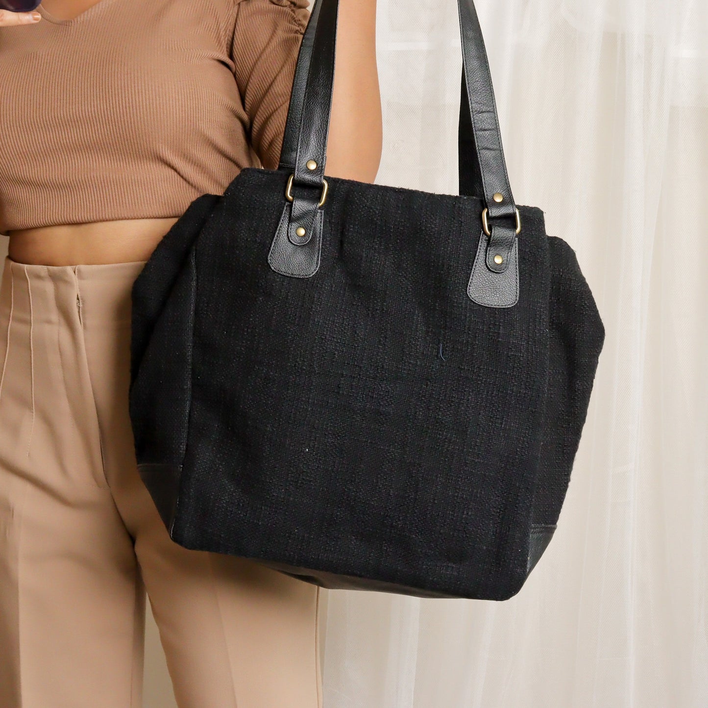 Black Three Pocket Jute Journey Tote