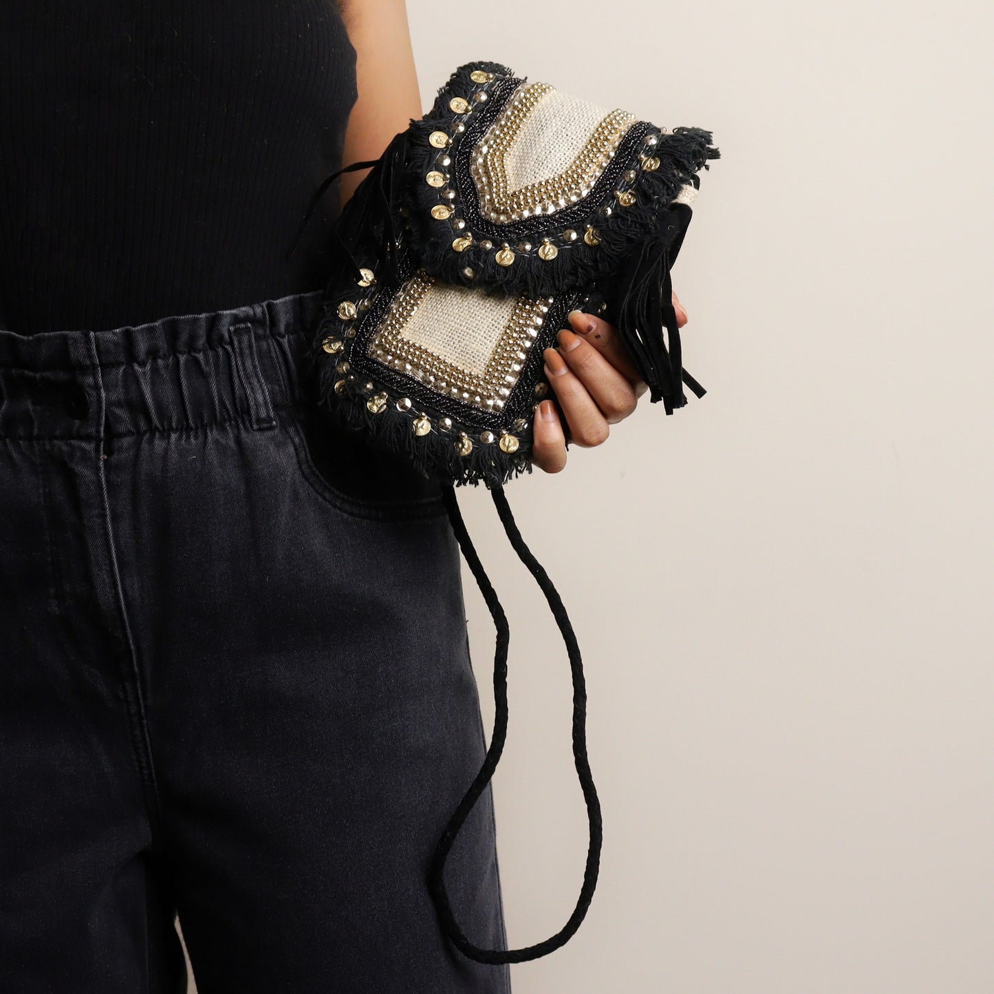 Black Jute Mobile Sling