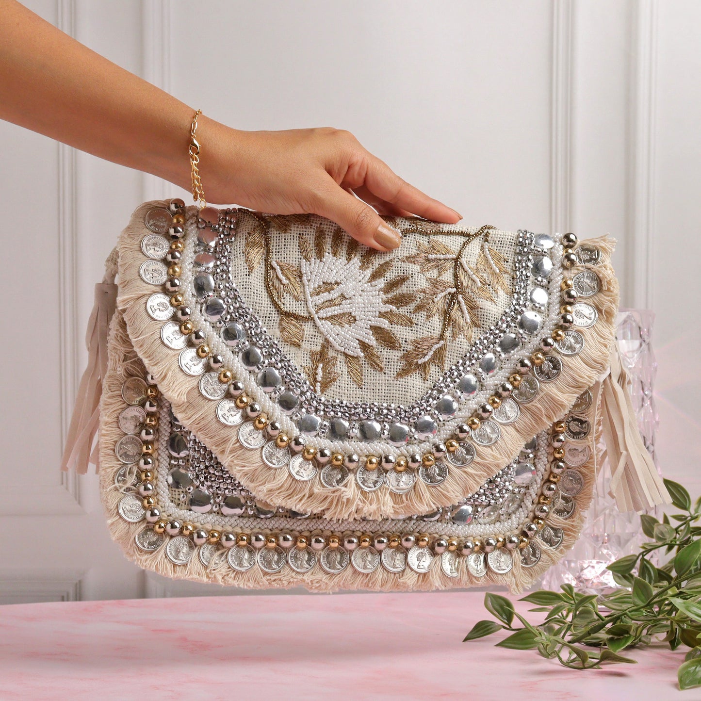 Alicante White Gold