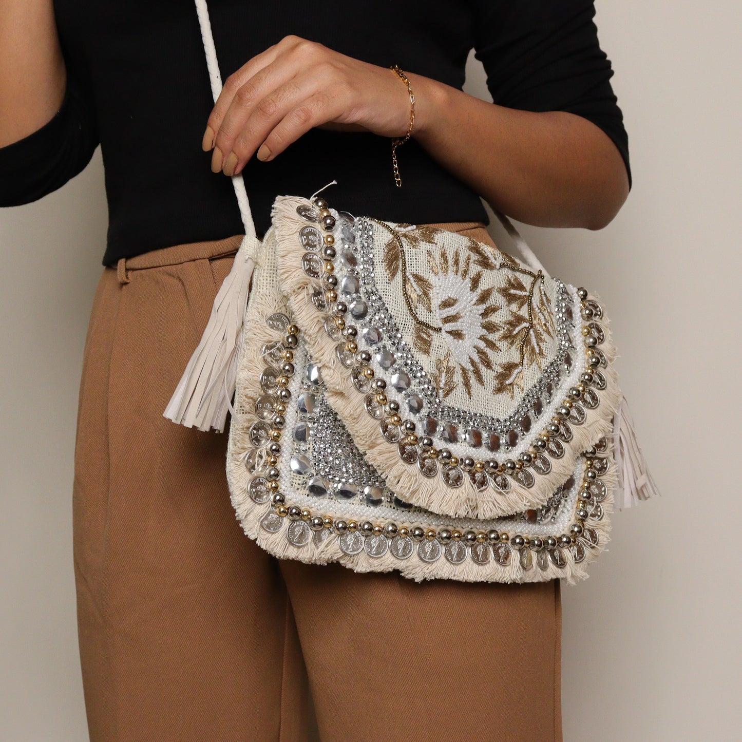 Alicante White Gold