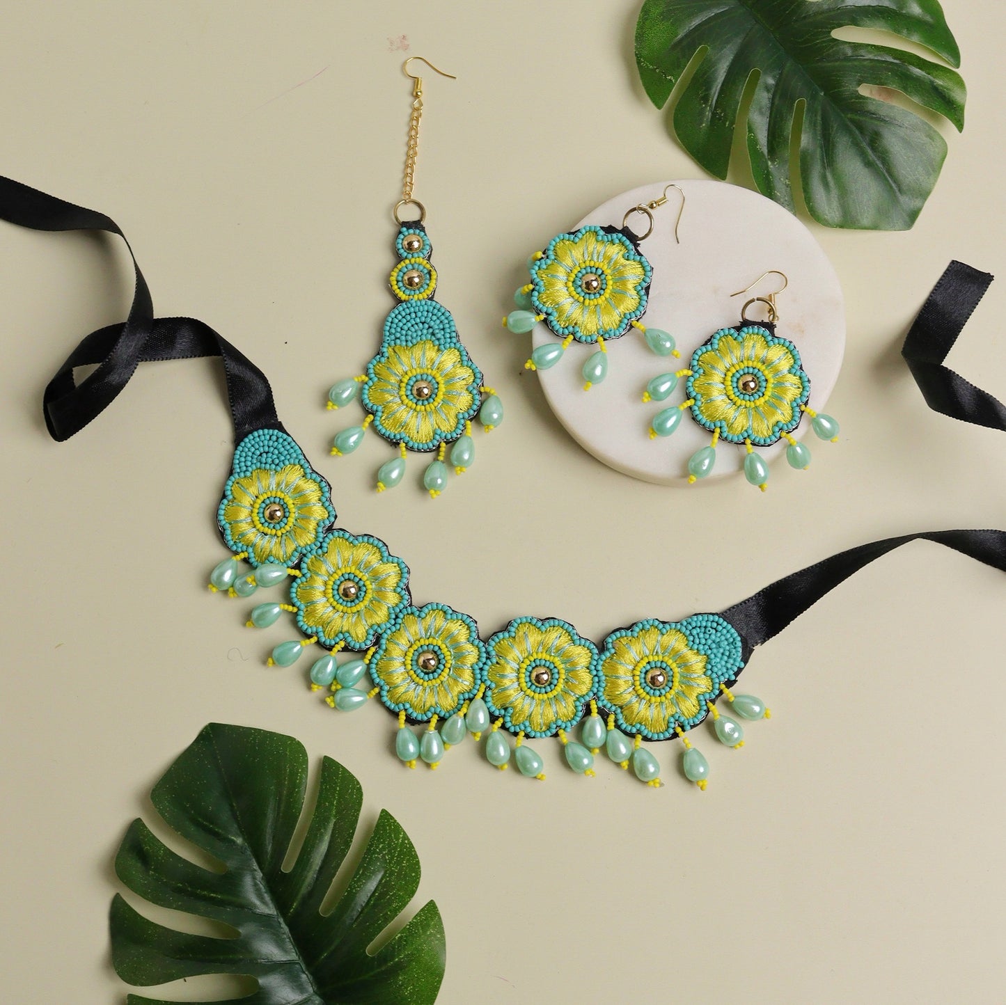 Haldi Twilight Necklace Set