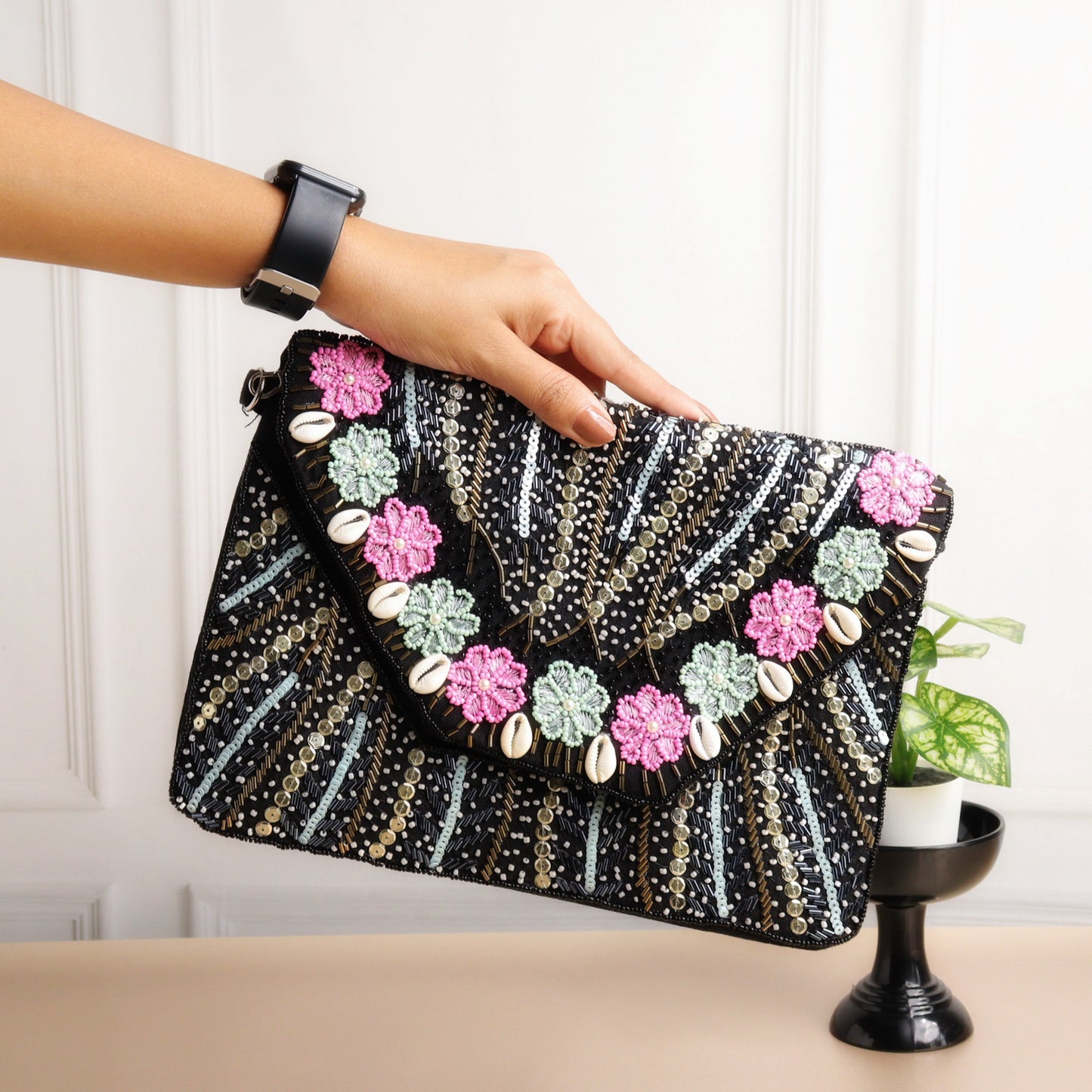 Jute Romantic Getaway