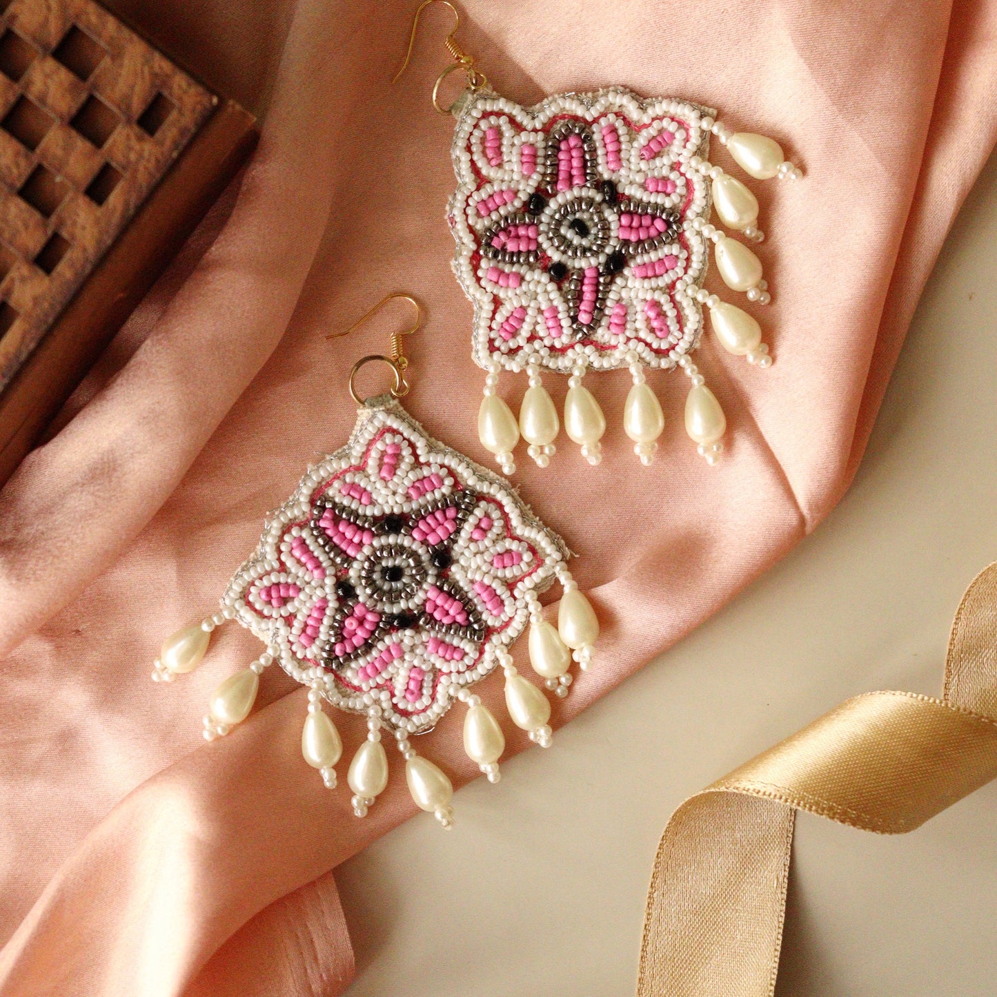 Flora Pink Earring