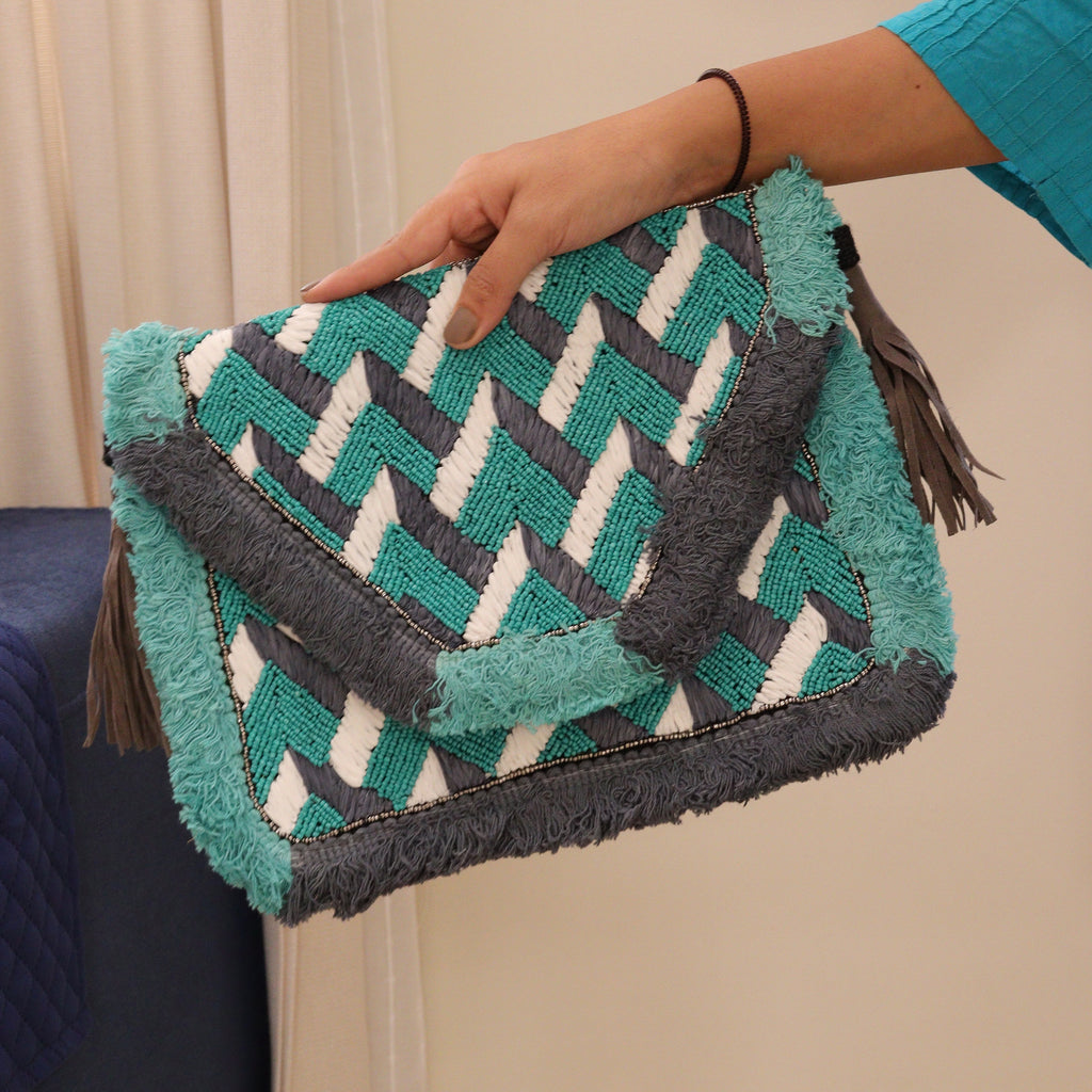 Avery Raffia Turquoise