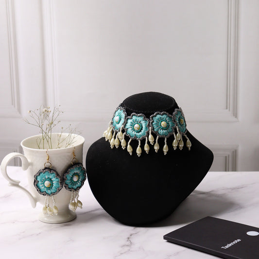 Seaish Flower Necklace Set