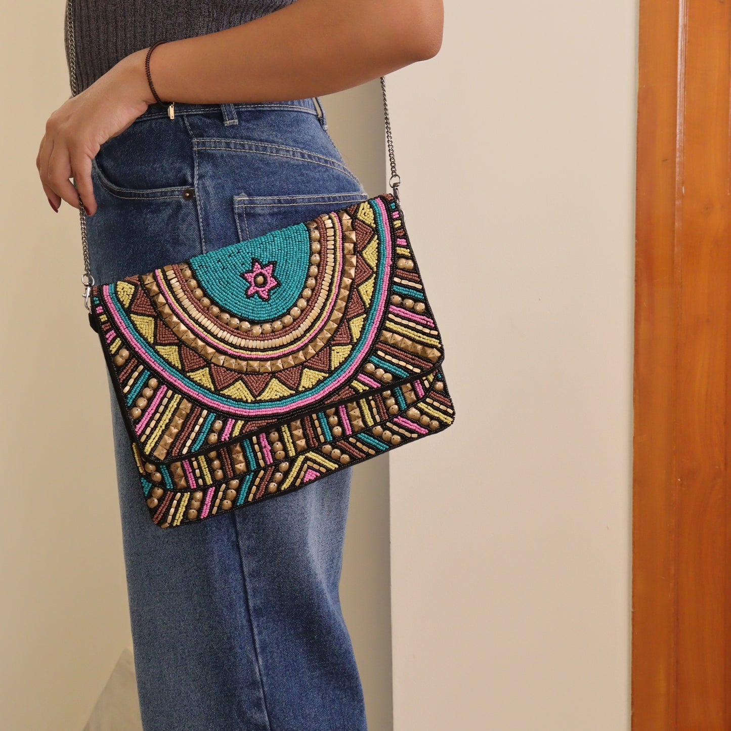 Crystal Maniac Multicolored Beaded
