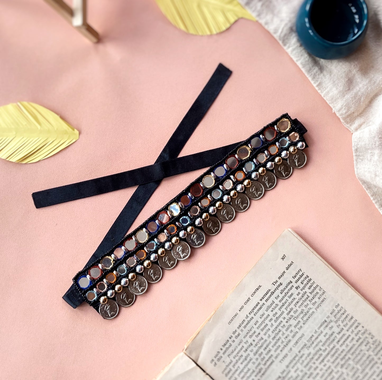 Black Mirror Coin Choker
