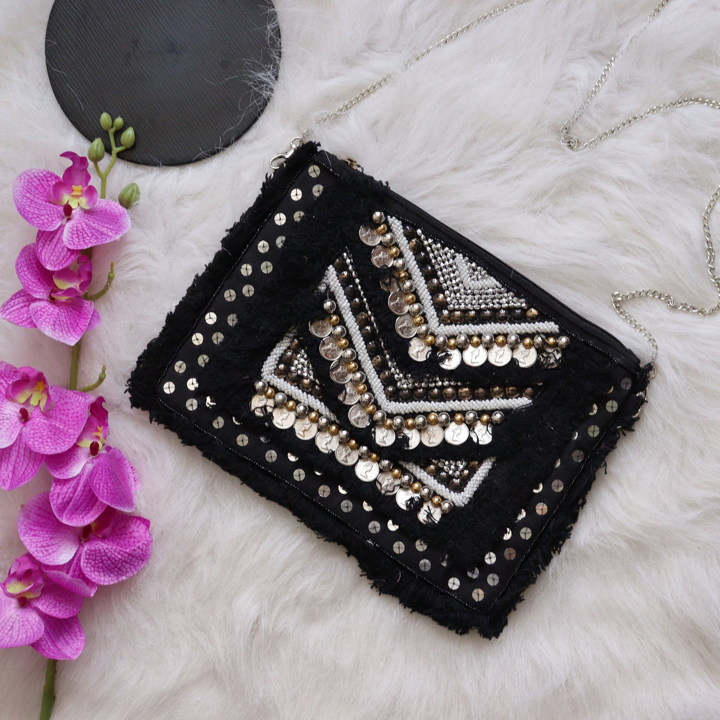 Sparkling Black Amber