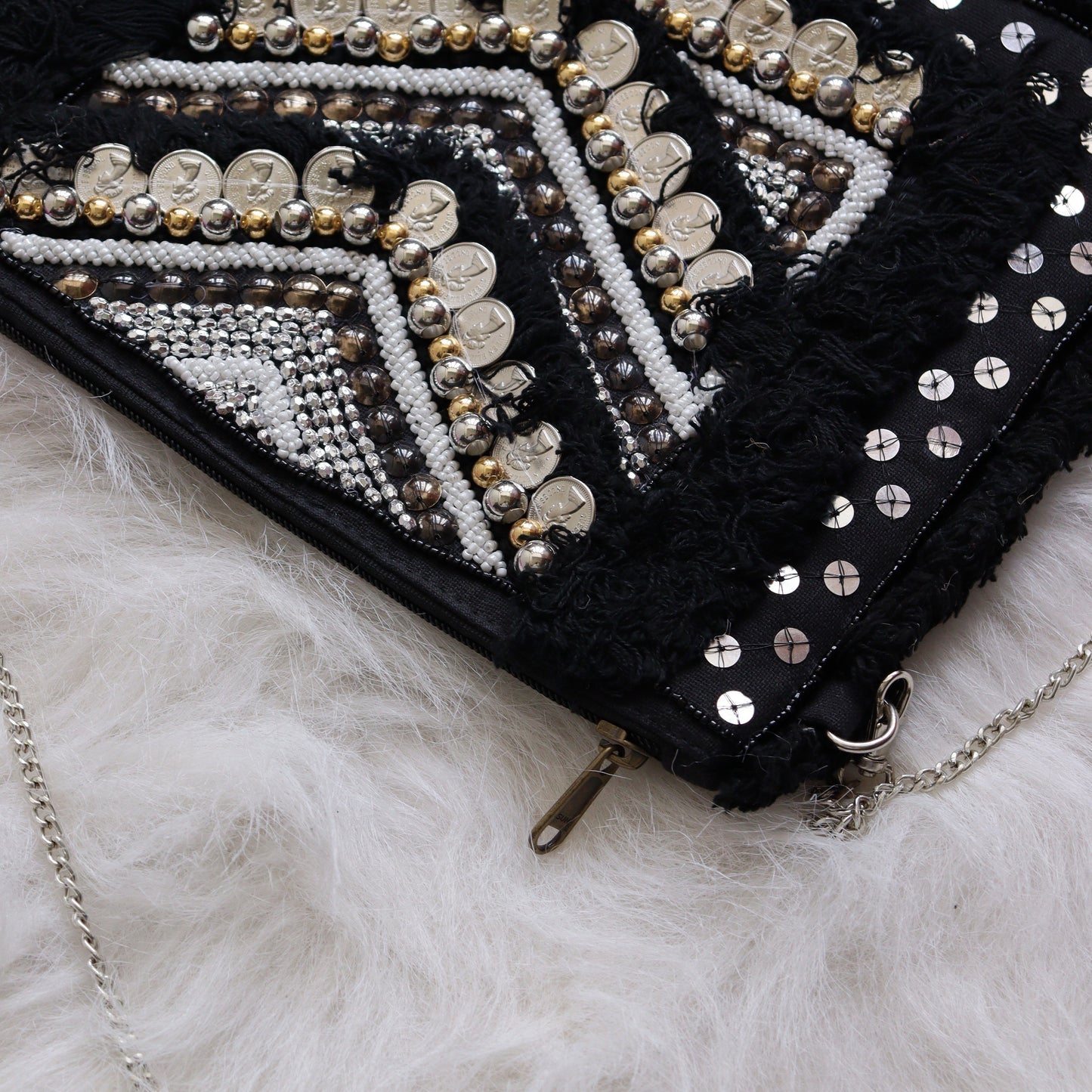 Sparkling Black Amber