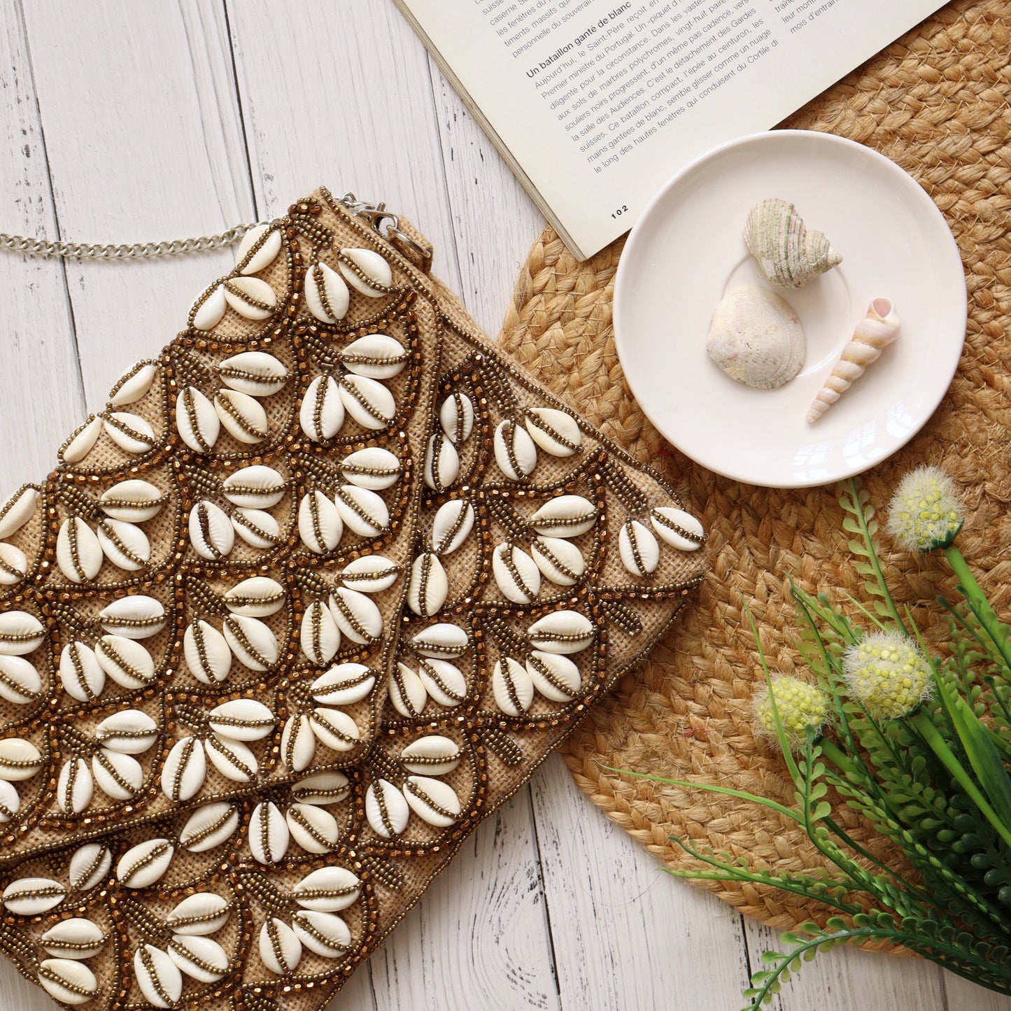 Cowrie Crown Golden