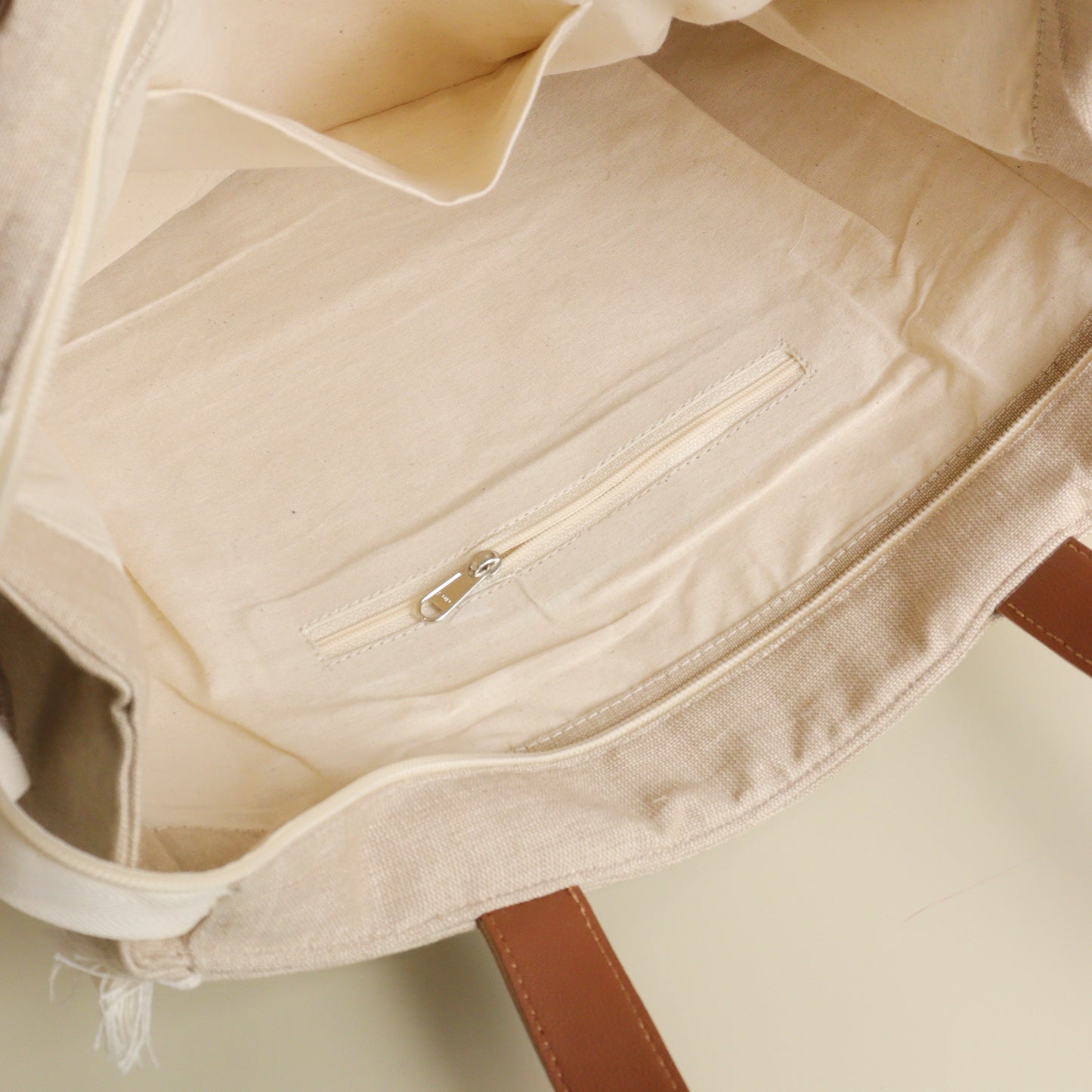 Urban Chic Classic Jacquard Tote