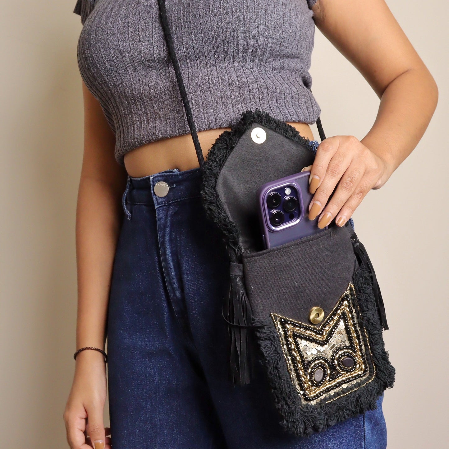 Mobile Bag : Black June Maniac