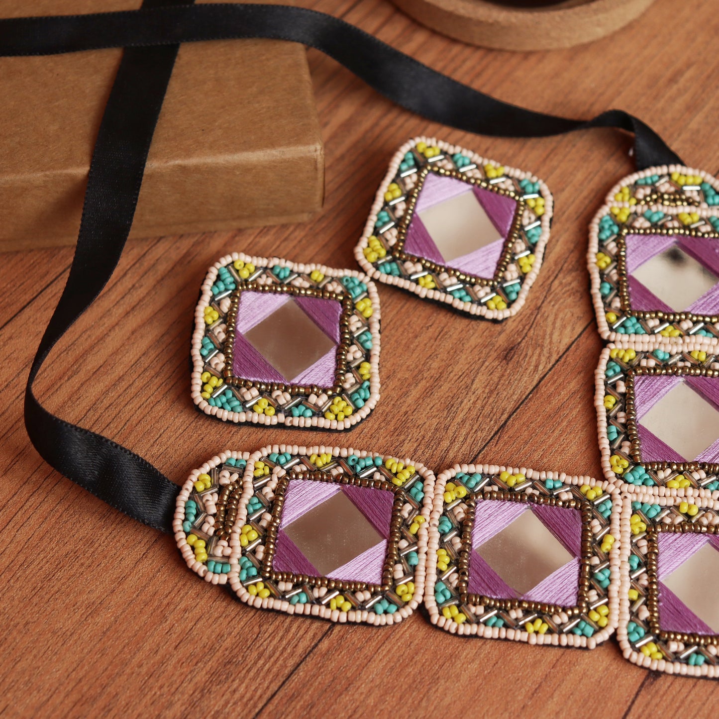 Mirrored Necklace Set
