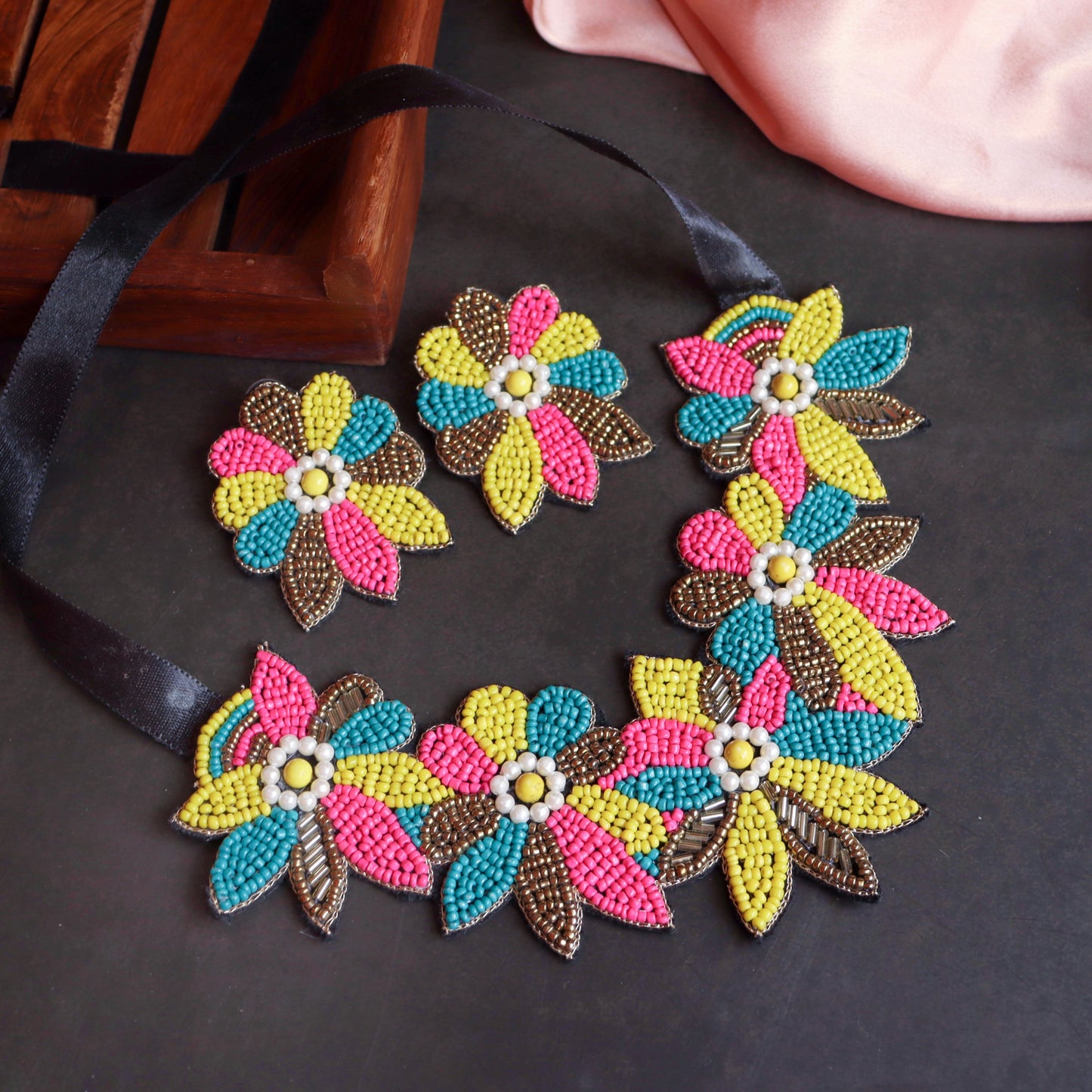 Floral Necklace Set