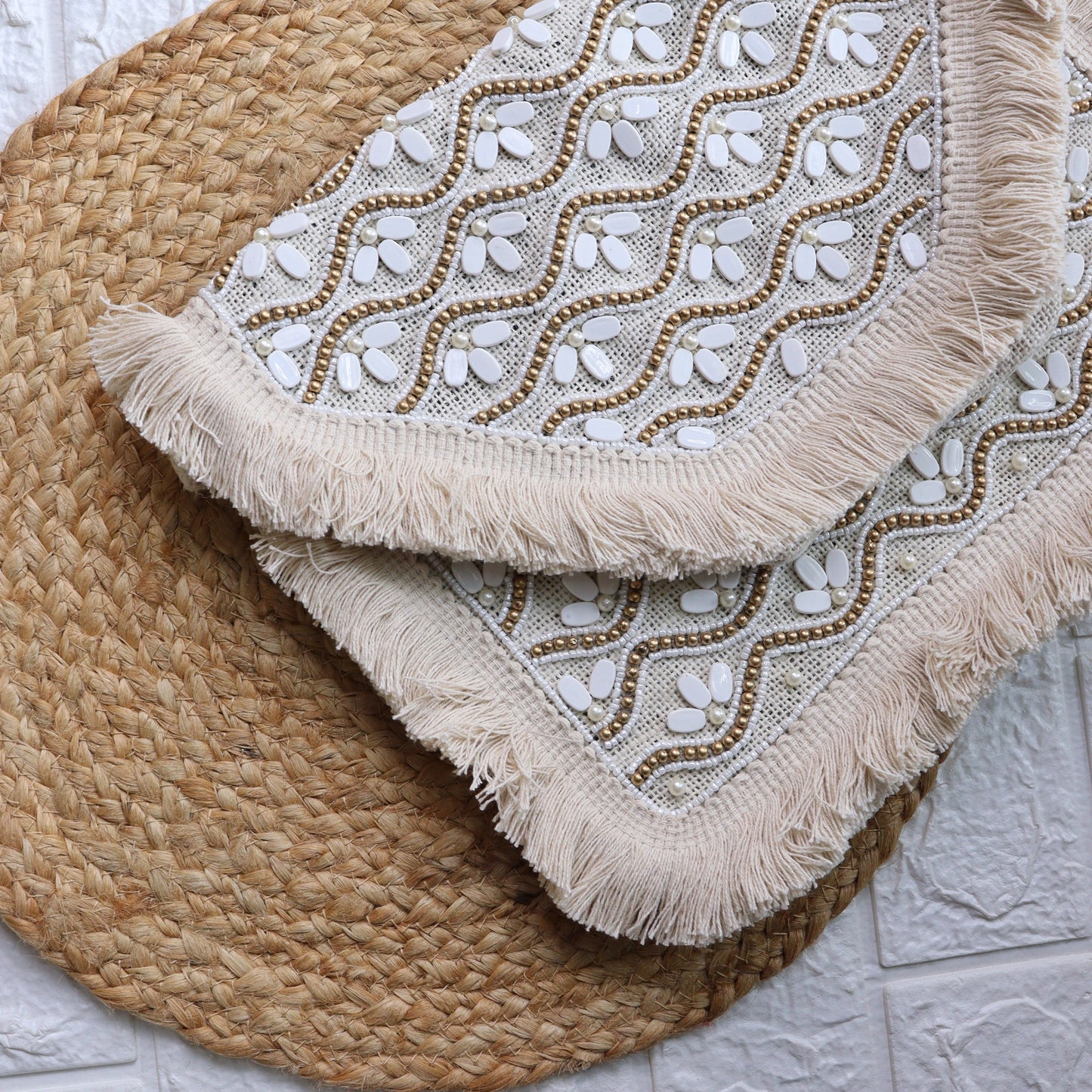 Jute Shelled White