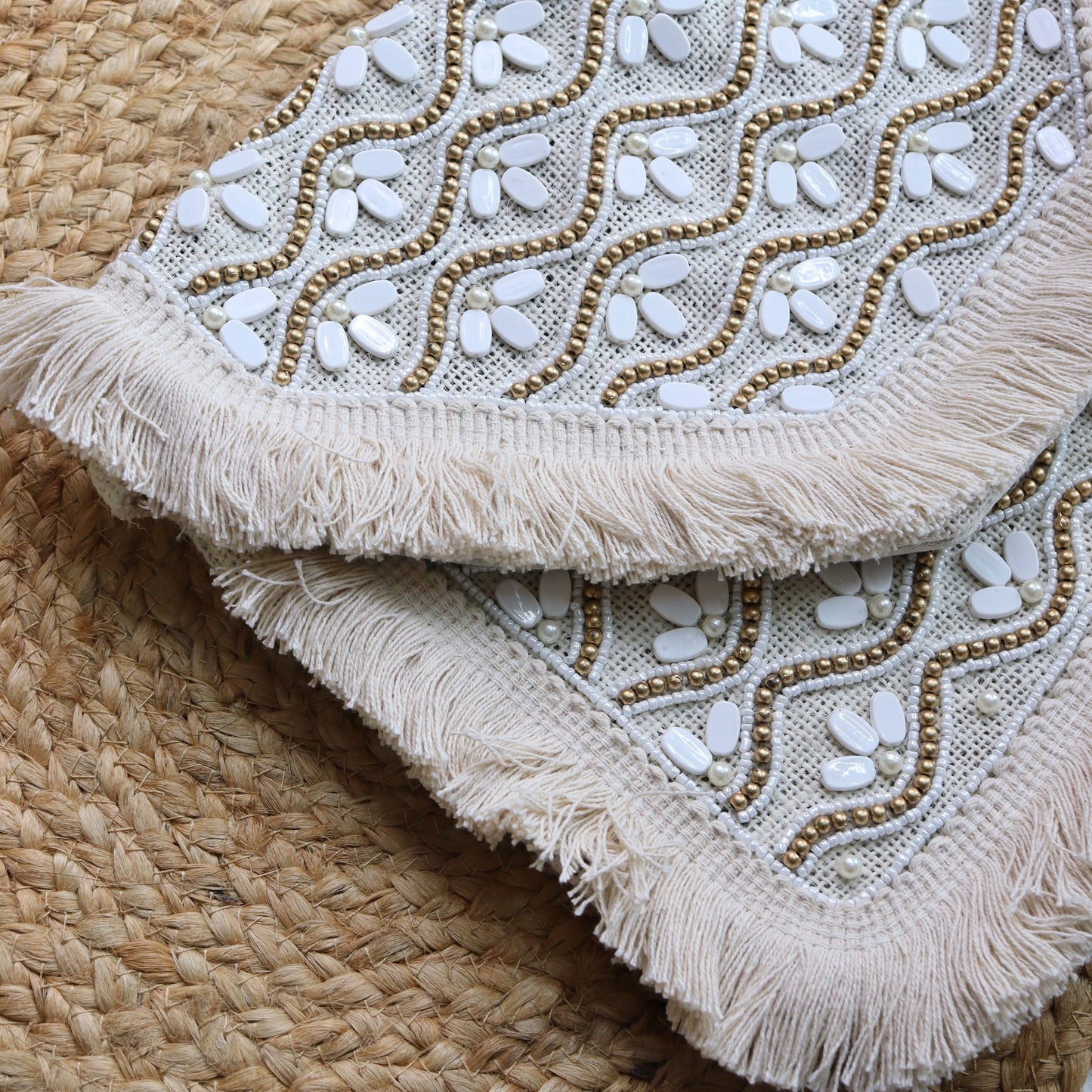 Jute Shelled White