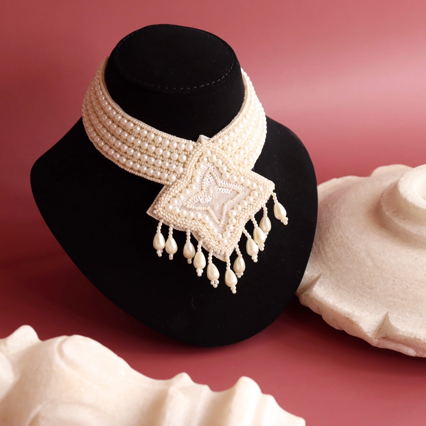 Queen's Pearl Necklace
