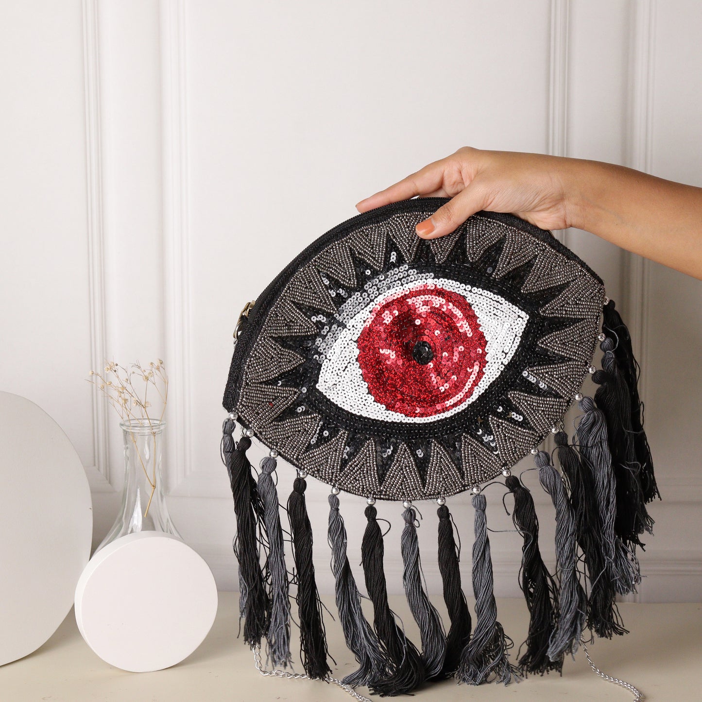 Eye Tassified Black