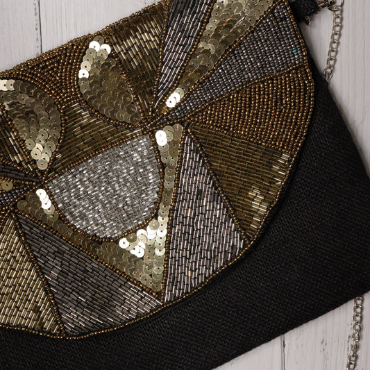 Inaya Black Gold