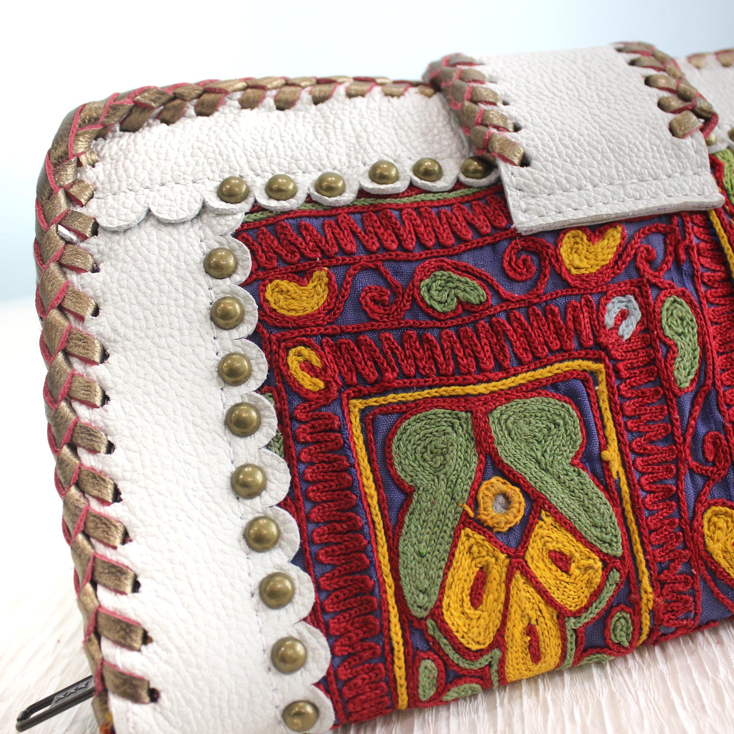 Premium Leather Banjara Wallet21 - White