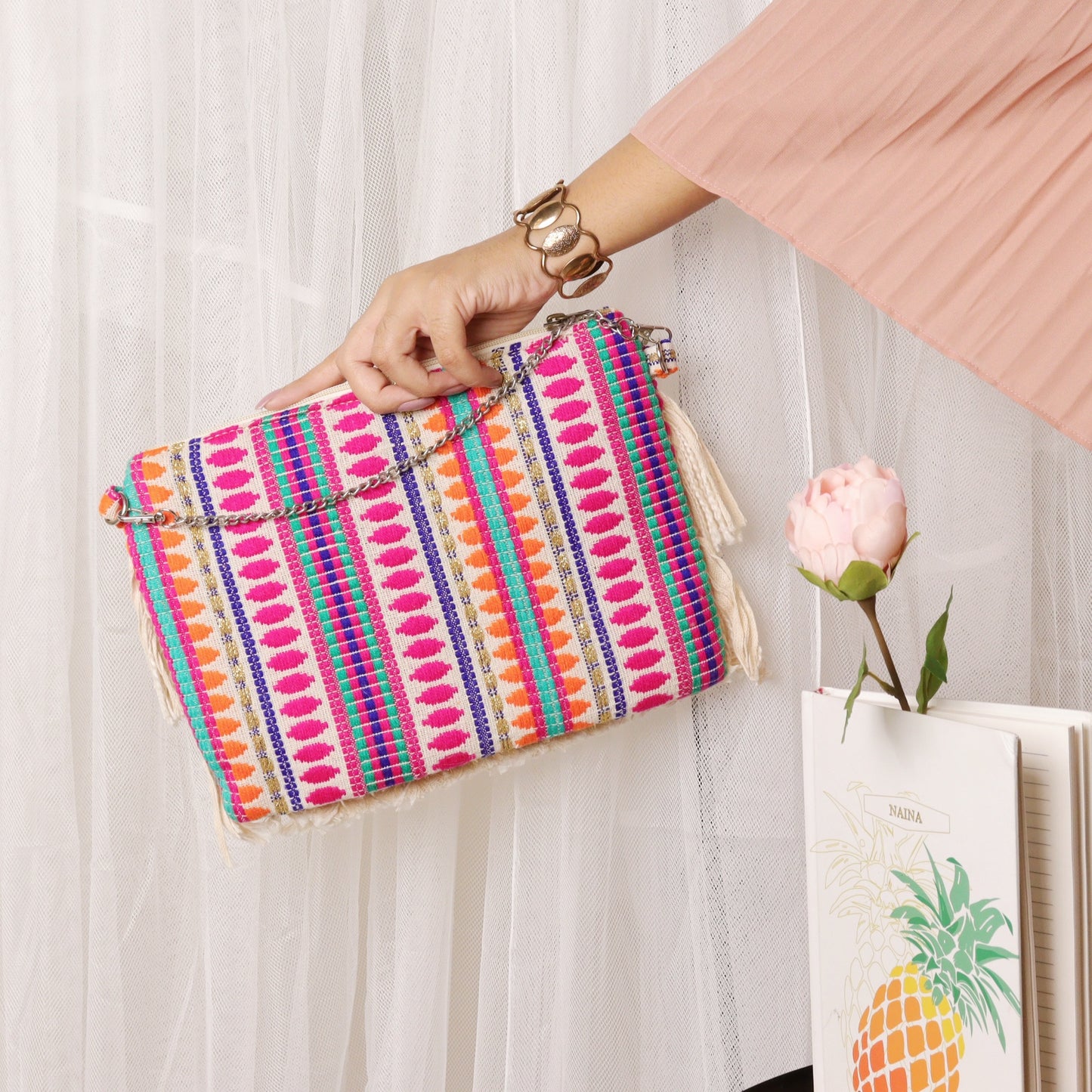 Jacquard Tasseled Pink
