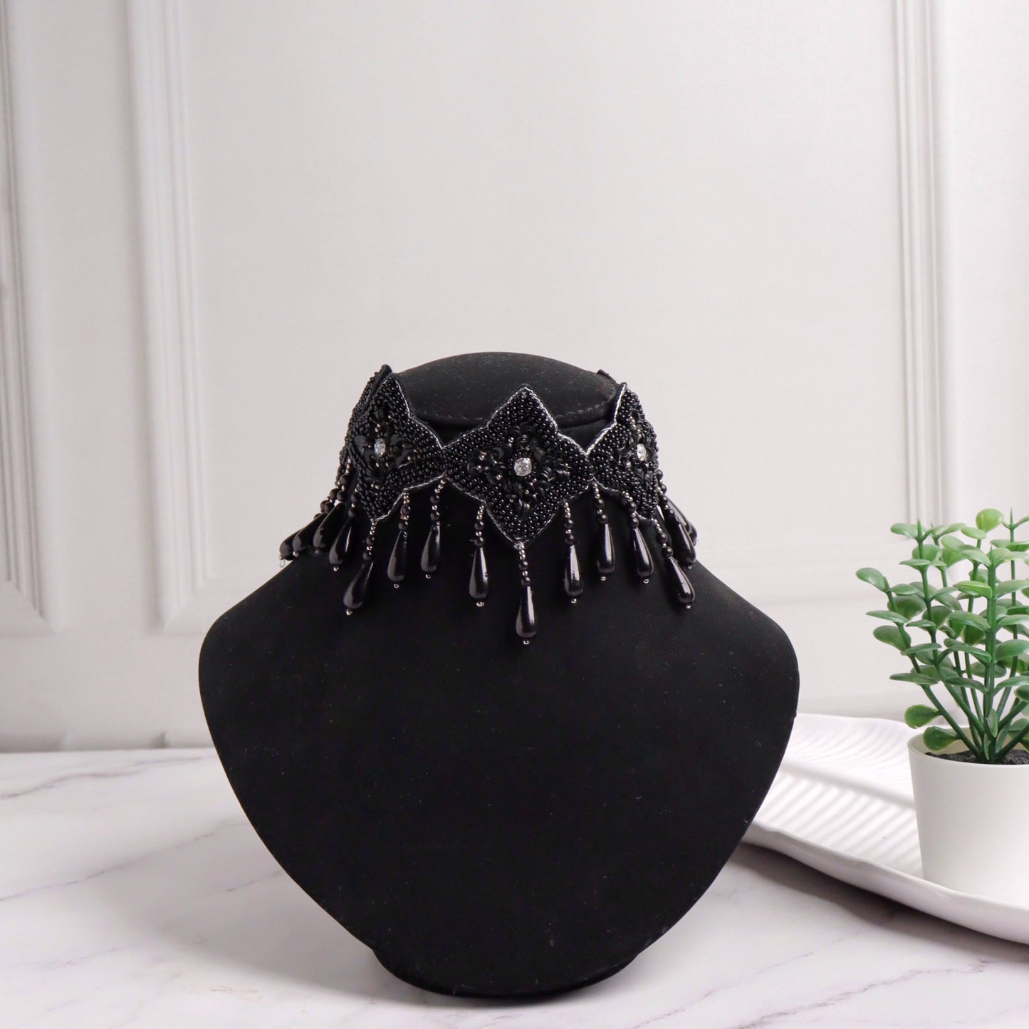 Desiree Black Pearl Choker