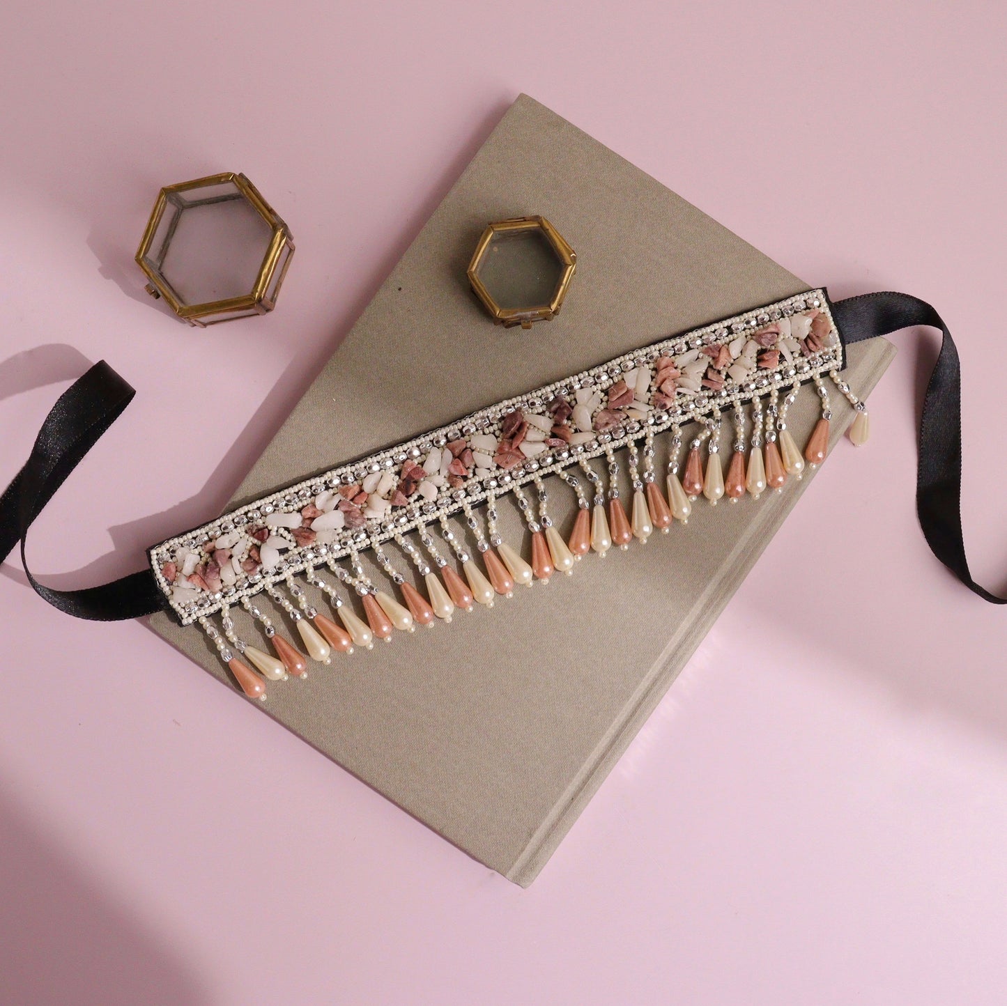 Joelle Cream Stoned Choker