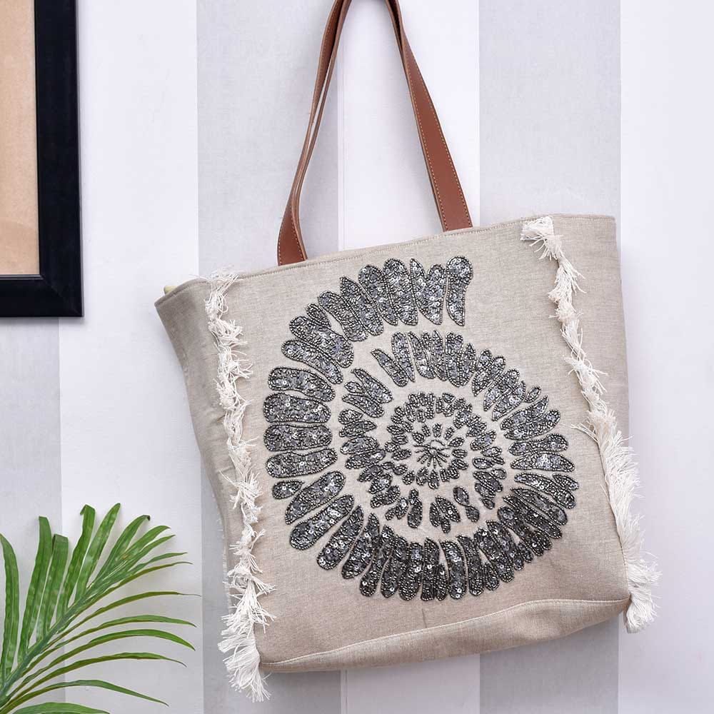 Urban Chic Classic Jacquard Tote