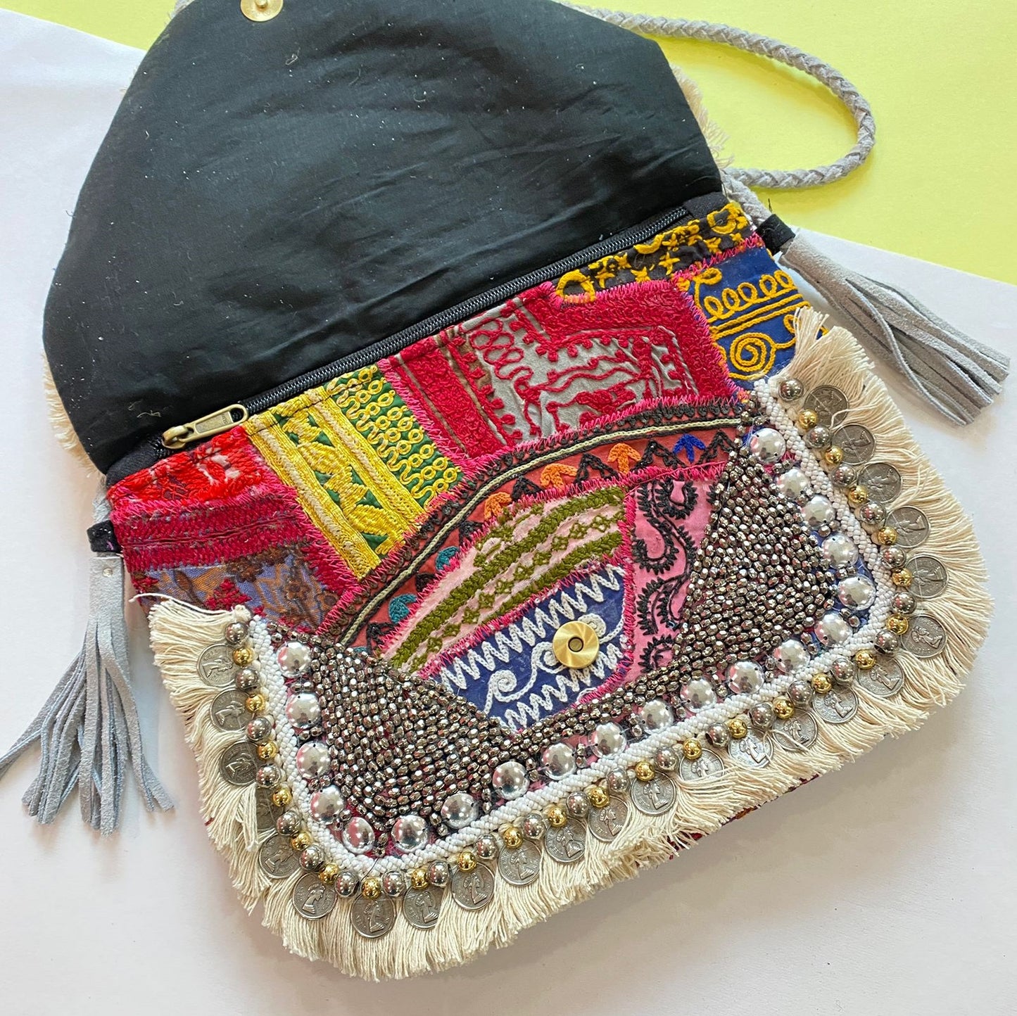Premium Full Banjara Coin1 - White