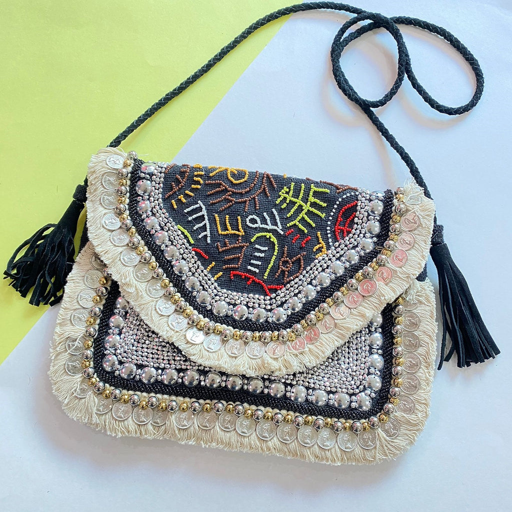Ame Coin Clutch